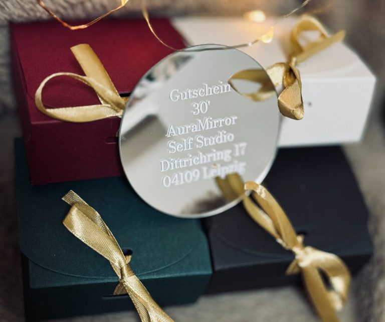 Physischer Gutschein AuraMirror Self Studio Leipzig als Geschenk