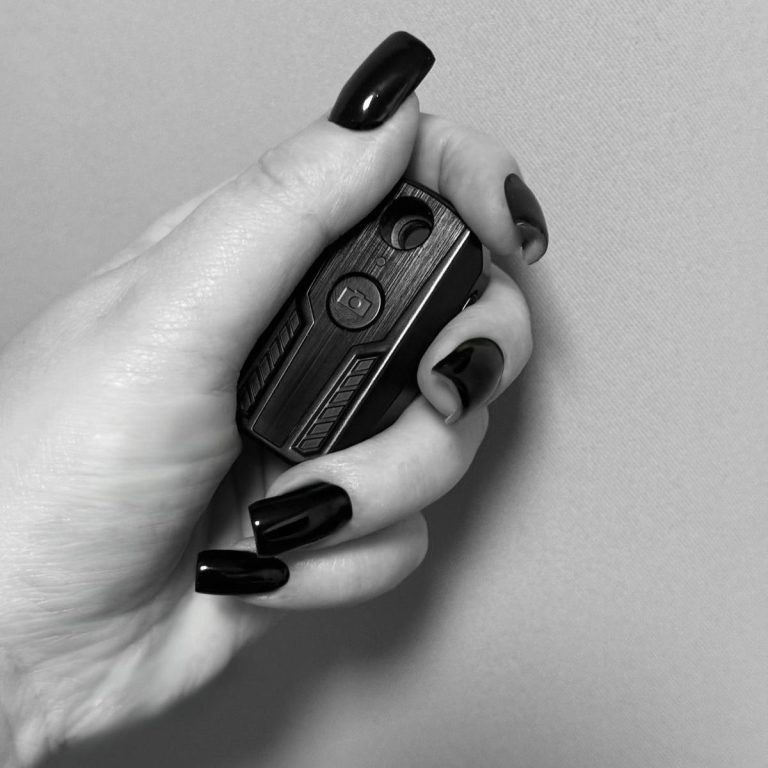 Zentraler Fernauslöser für selbstständige Fotos im Self Studio